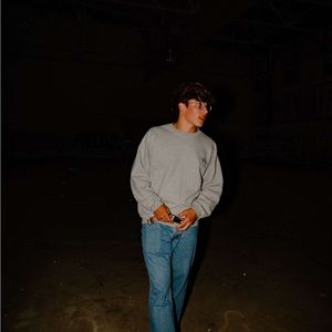 Meet your Posher, Dominic